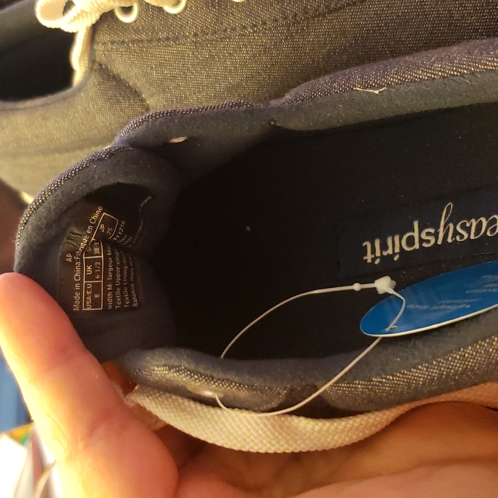 Easy spirit size 8 sneakers - Picture 3 of 4